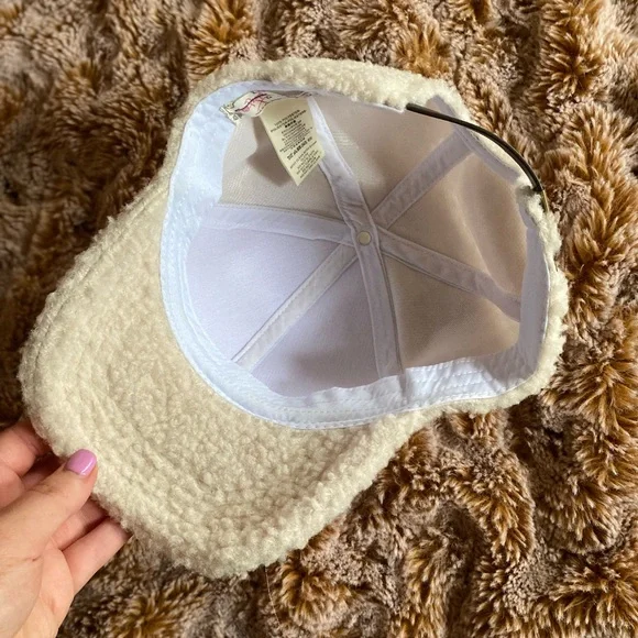 NWOT Free People teddy Sherpa cap in ivory